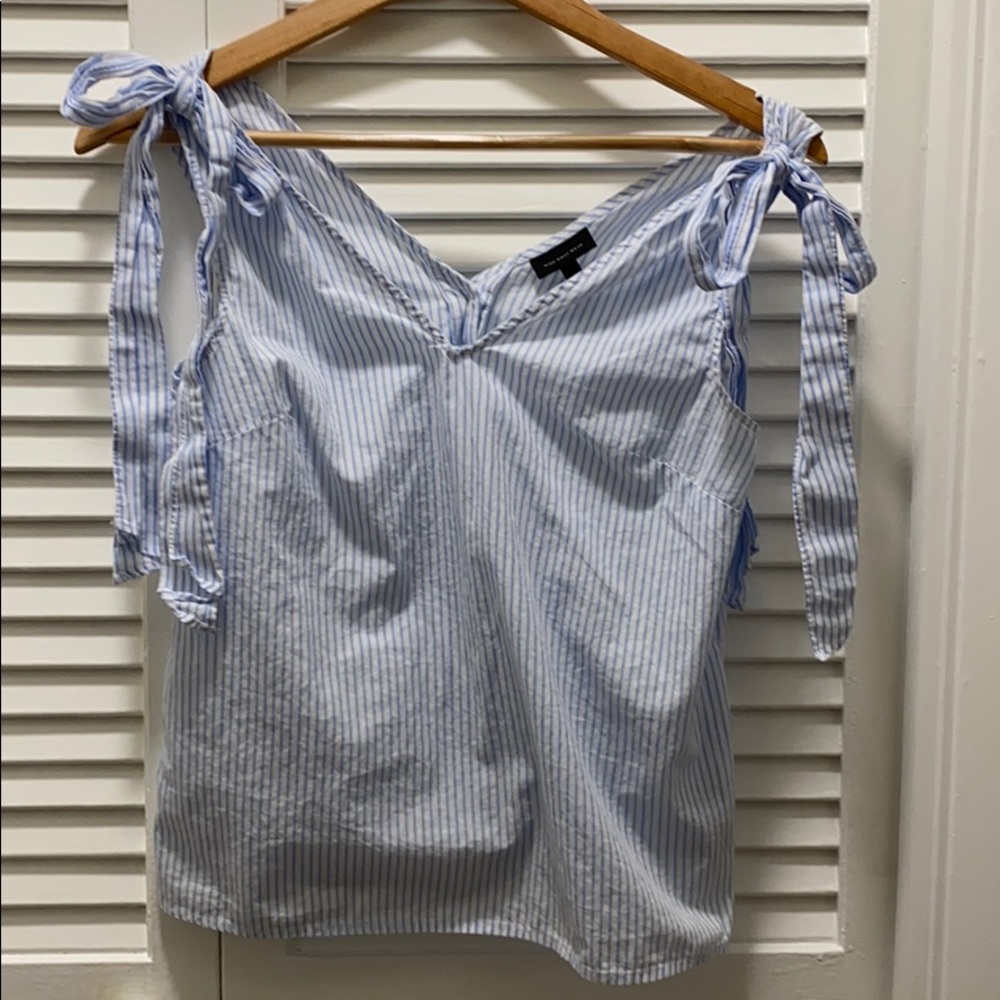 Bow tank